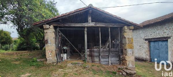 Maison de village 3 pièces de 65 m² à Compreignac (87140)