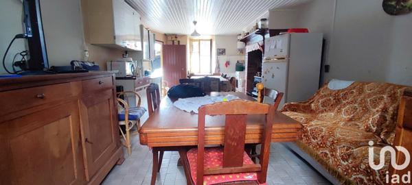 Maison de village 3 pièces de 65 m² à Compreignac (87140)