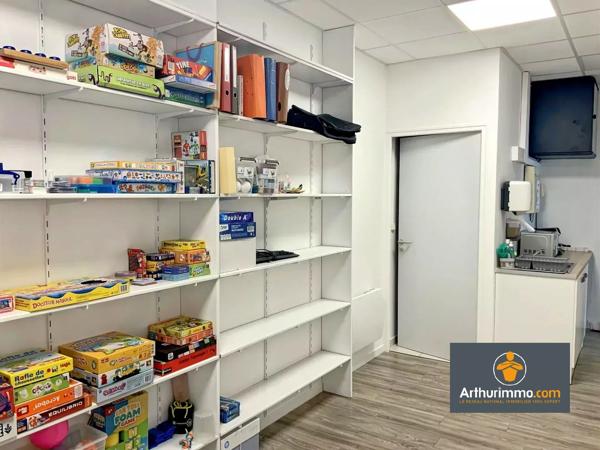 Vente                                                      Local commercial
                        
                                         67 m2                     à Reims