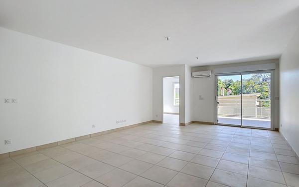 Appartement à vendre    4 pièces • 84 m2 Portes-lès-Valence