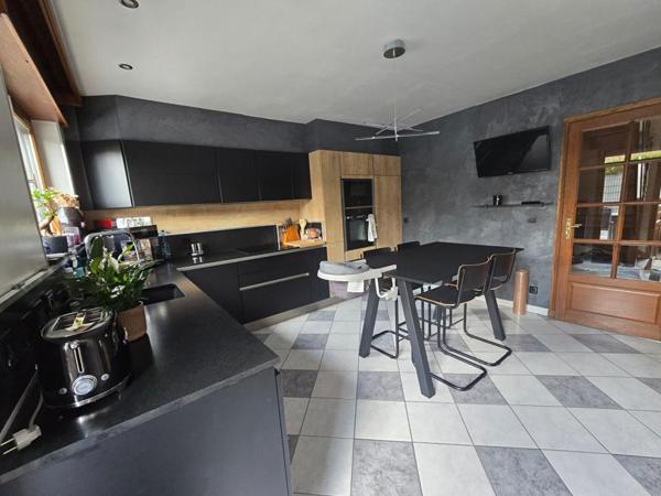 Semi sPlain Pied individuel 167 m2, 5 chambres garage et jardin