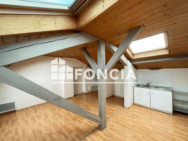 Location Studio 26.14 m² - 144 RUE GERLAND Lyon 69007