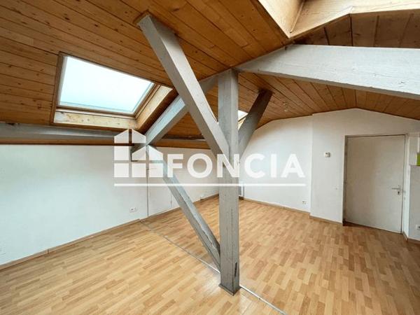 Location Studio 26.14 m² - 144 RUE GERLAND Lyon 69007