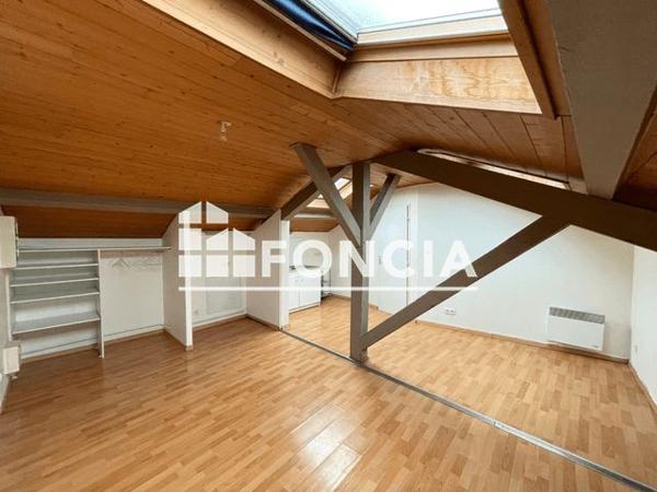 Location Studio 26.14 m² - 144 RUE GERLAND Lyon 69007