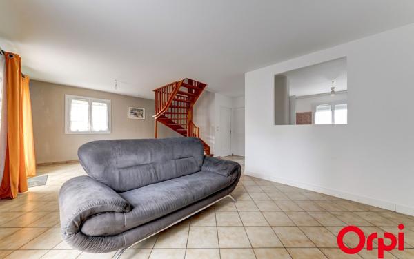 Maison à vendre    5 pièces • 100,95 m2 Vénissieux