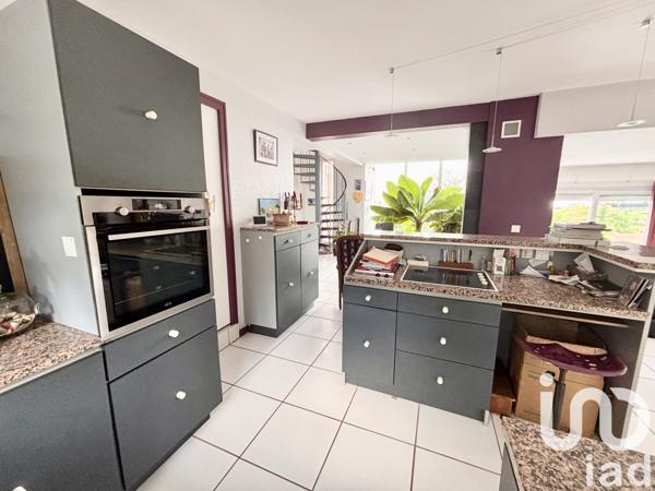 Maison à vendre 6 pièces 133 m² Châteaugay