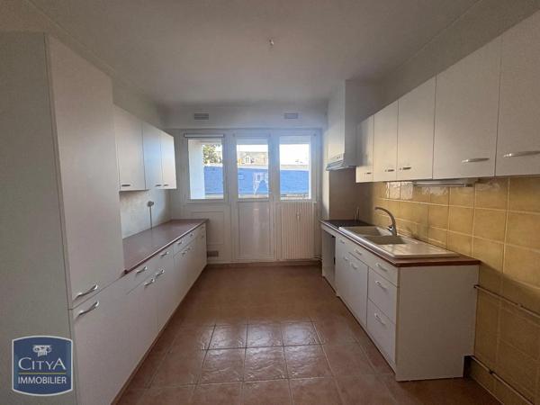 Appartement à louer 5 pièces 119.98m² Le Mans (72000)
