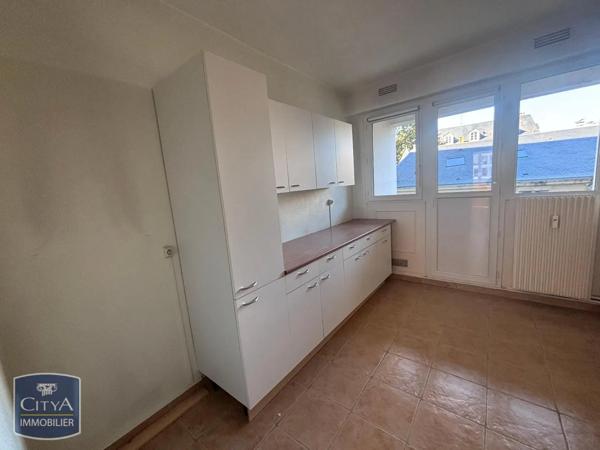 Appartement à louer 5 pièces 119.98m² Le Mans (72000)