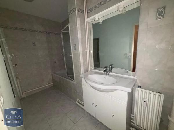 Appartement à louer 5 pièces 119.98m² Le Mans (72000)