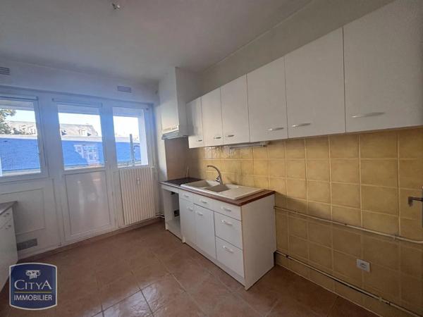 Appartement à louer 5 pièces 119.98m² Le Mans (72000)
