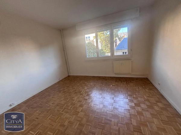 Appartement à louer 5 pièces 119.98m² Le Mans (72000)