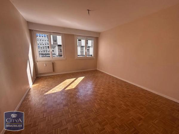 Appartement à louer 5 pièces 119.98m² Le Mans (72000)