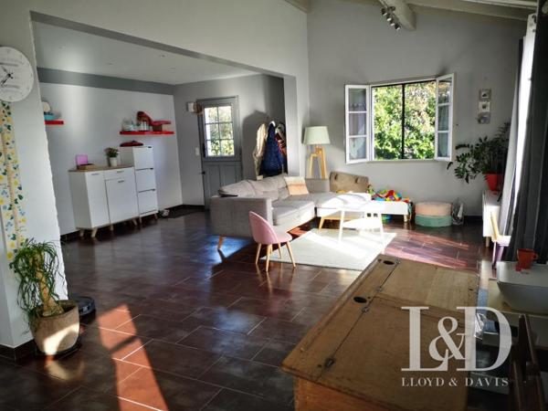 RARE A LA VENTE,  MAISON SARE PROCHE DU VILLAGE!