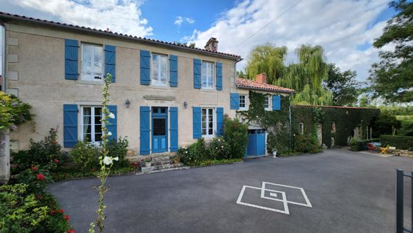 Sainte-Hermine (85210) Un havre de paix, la sérénité d'une rivière en plein cœur de la Vendée