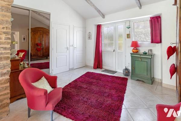 LONGERE DE CARACTERE - 170M² - 2650 M² DE PARCELLE 