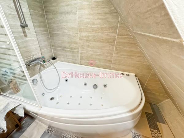 Immeuble à vendre 3 pièces de 130 m²