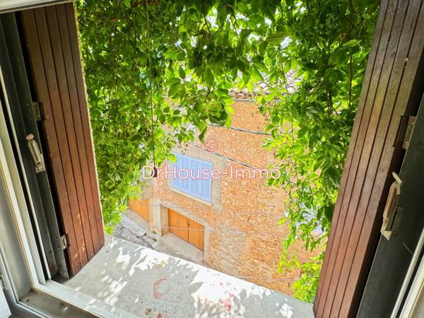 Immeuble à vendre 3 pièces de 130 m²