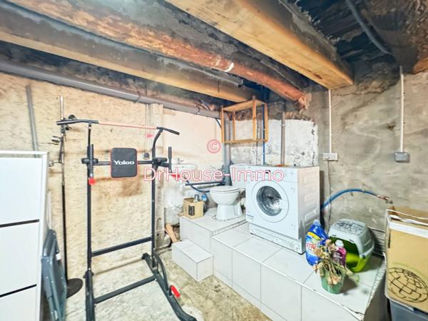 Immeuble à vendre 3 pièces de 130 m²