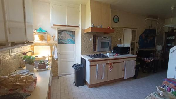 Maison Pleurs 12 pièce(s) 213 m2