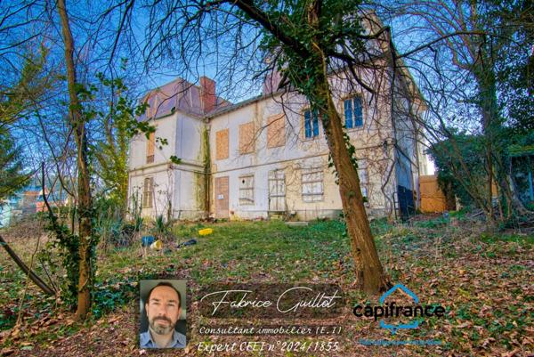 Doubs (25), à vendre Besançon, maison de 320 m2 + terrain de 2190 m2