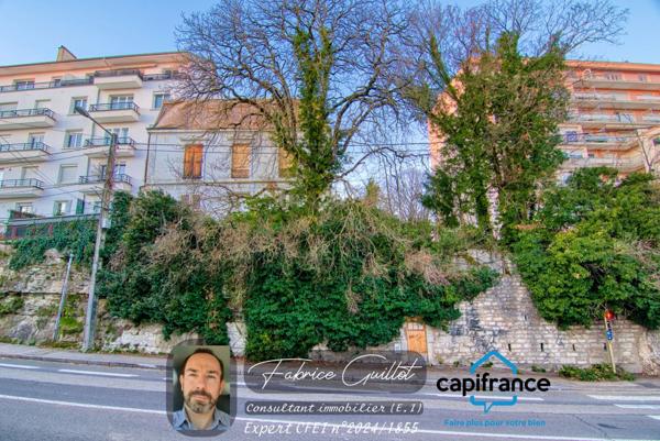 Doubs (25), à vendre Besançon, maison de 320 m2 + terrain de 2190 m2