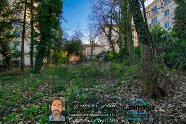 Doubs (25), à vendre Besançon, maison de 320 m2 + terrain de 2190 m2