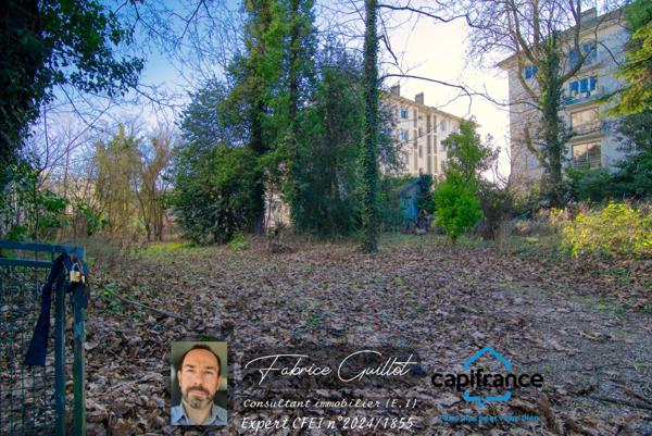 Doubs (25), à vendre Besançon, maison de 320 m2 + terrain de 2190 m2