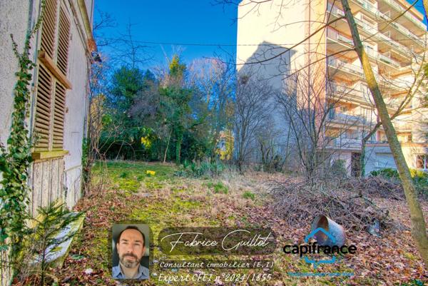 Doubs (25), à vendre Besançon, maison de 320 m2 + terrain de 2190 m2