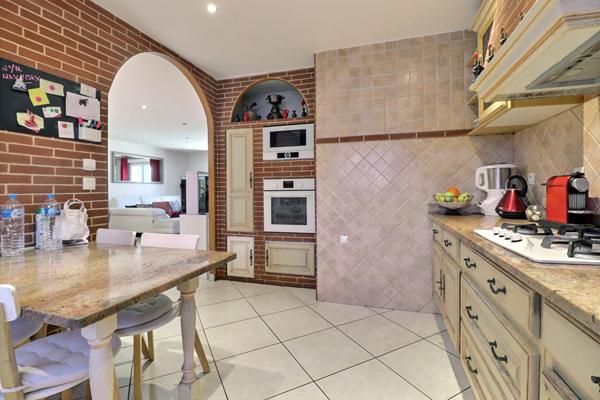 Maison plain pied avec piscine 31780 Castelginest