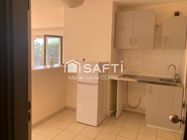 Le Vésinet, T2  lumineux, dernier étage, immeuble 2013