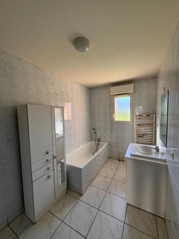 Maison à vendre - 3 chambres - LE CREUSOT