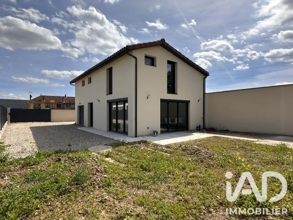 Maison à vendre 5 pièces 110 m² Décines-Charpieu