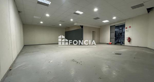 Location Local commercial 1 pièce - Chatou 78400