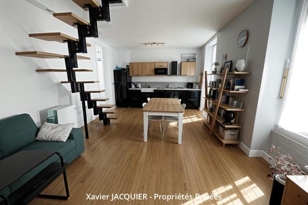 Grand T2  en duplex - 67 m² - Toutes-Aides