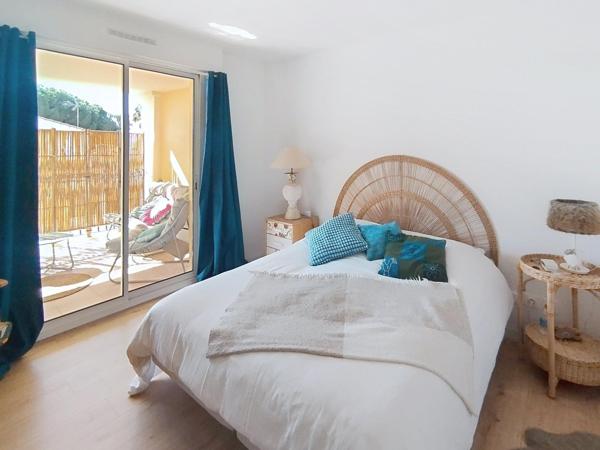 Hyères centre T3 de 87m2 avec terrasse et garage.