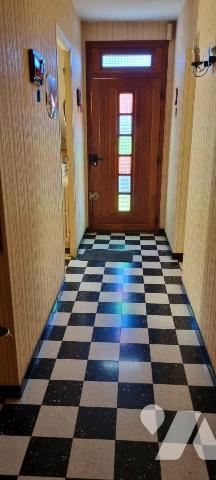 LA GUERCHE DE BGNE - Plein-centre : Pavillon sur sous-sol avec terrain