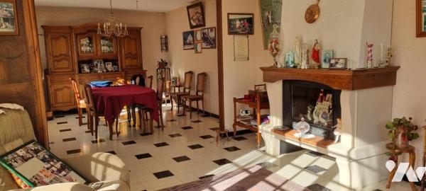 LA GUERCHE DE BGNE - Plein-centre : Pavillon sur sous-sol avec terrain