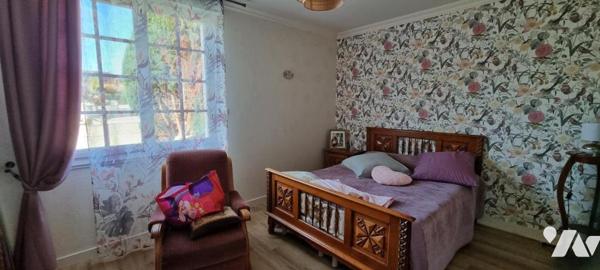 LA GUERCHE DE BGNE - Plein-centre : Pavillon sur sous-sol avec terrain