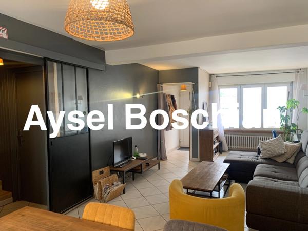 MAISON 4 CHAMBRES-132M2- PROCHE ECOLES - TERRAIN
