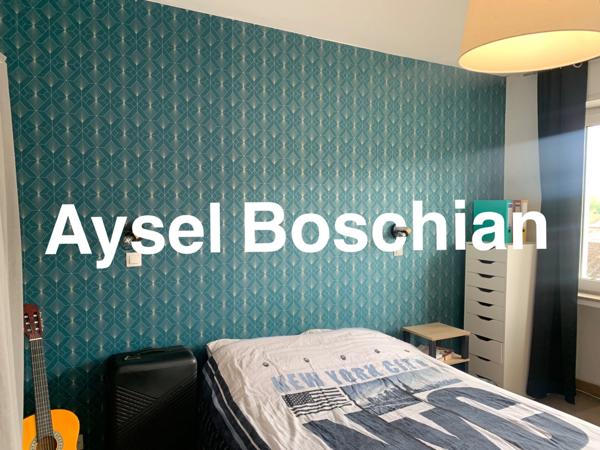 MAISON 4 CHAMBRES-132M2- PROCHE ECOLES - TERRAIN