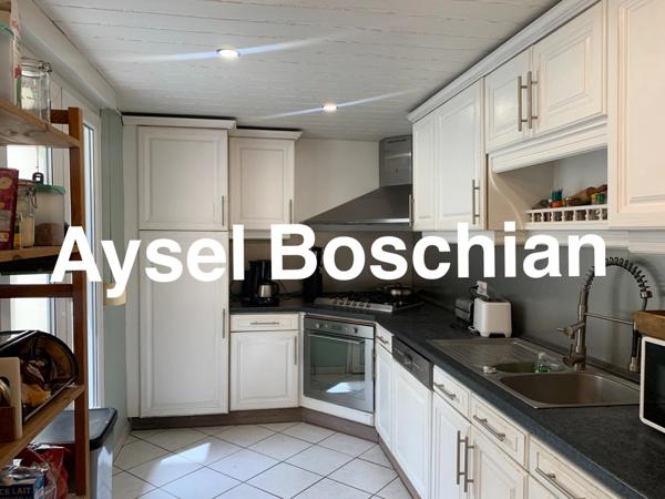 MAISON 4 CHAMBRES-132M2- PROCHE ECOLES - TERRAIN