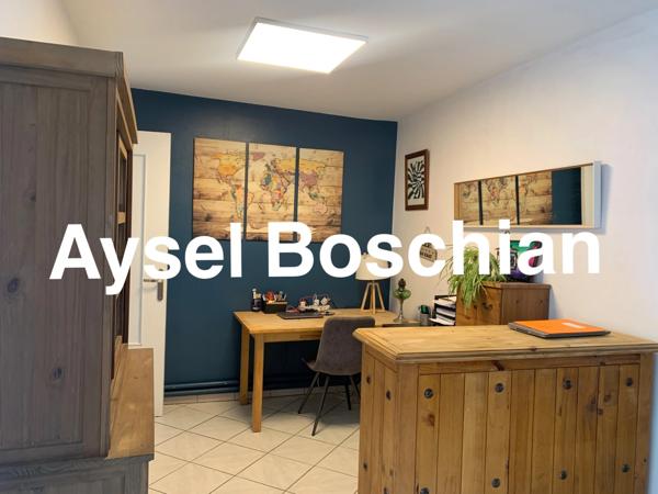 MAISON 4 CHAMBRES-132M2- PROCHE ECOLES - TERRAIN