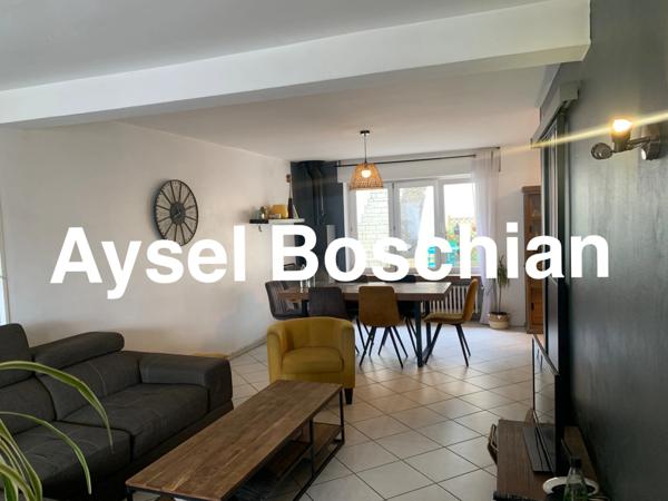 MAISON 4 CHAMBRES-132M2- PROCHE ECOLES - TERRAIN