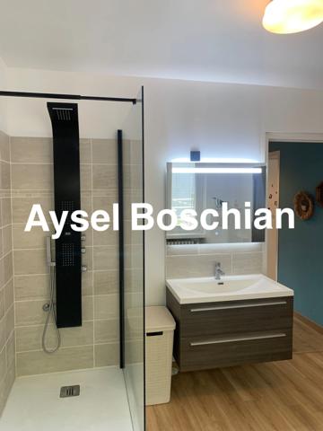 MAISON 4 CHAMBRES-132M2- PROCHE ECOLES - TERRAIN