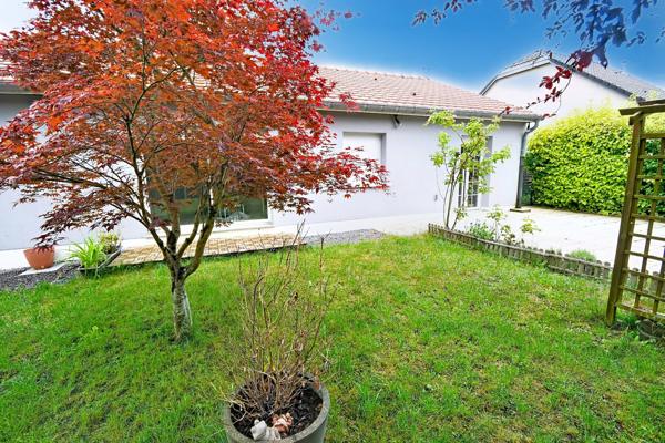 TRES BELLE MAISON PLAIN PIED - TERRAIN 6 ARES