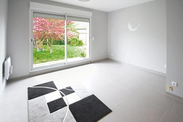 TRES BELLE MAISON PLAIN PIED - TERRAIN 6 ARES