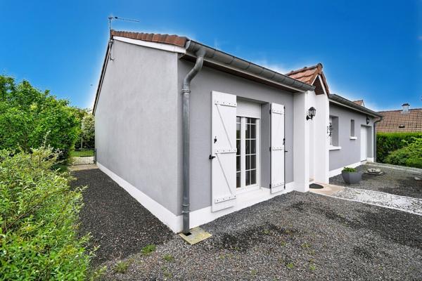 TRES BELLE MAISON PLAIN PIED - TERRAIN 6 ARES