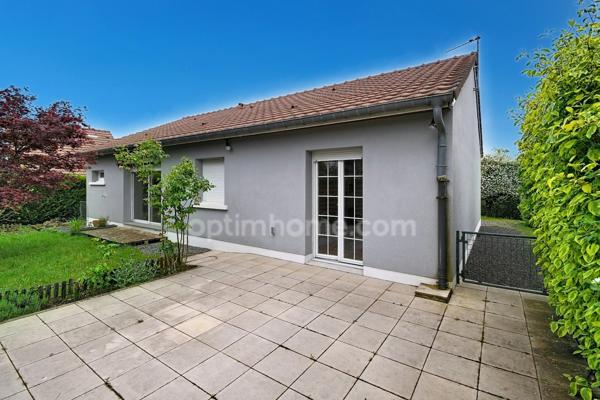 TRES BELLE MAISON PLAIN PIED - TERRAIN 6 ARES
