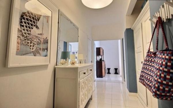Appartement à vendre    3 pièces • 80 m2 Juan-les-Pins - Antibes