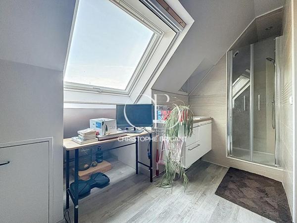 Maison 130 M² AVEC JARDIN ET TERRASSE  ET GARAGE